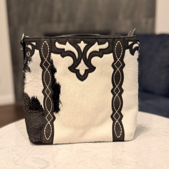Trinity Ranch Handbags - Trinity Ranch Western Hair-On Cowhide Concealed Carry Crossbody Black